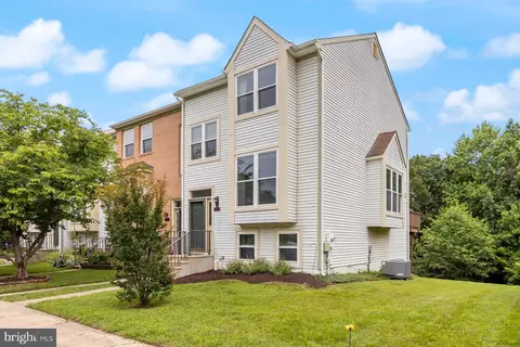 7817 Falling Leaves Ct, Ellicott City, MD 21043