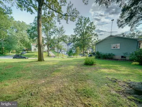 9404 6th St N, Laurel, MD 20723 photo 4