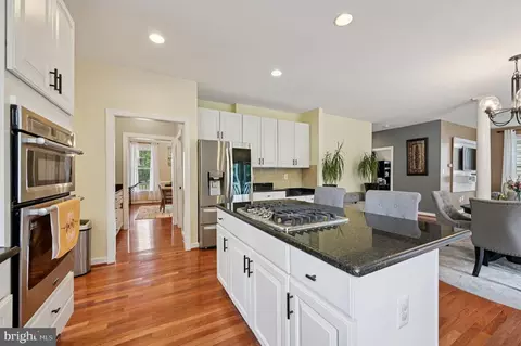 Kitchen - 8612 Saddleback Pl, Laurel, MD 20723 photo 4 of 5