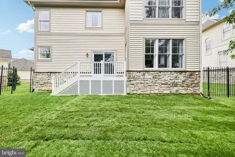 Exterior - 8612 Saddleback Pl, Laurel, MD 20723 photo 7 of 15