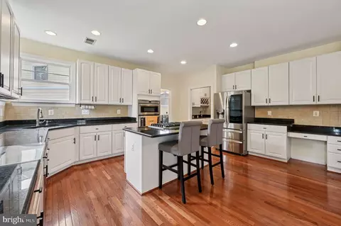 Kitchen - 8612 Saddleback Pl, Laurel, MD 20723 photo 2 of 5