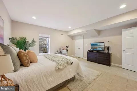 Bedroom - 8612 Saddleback Pl, Laurel, MD 20723 photo 2 of 16