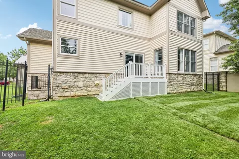 Exterior - 8612 Saddleback Pl, Laurel, MD 20723 photo 6 of 15