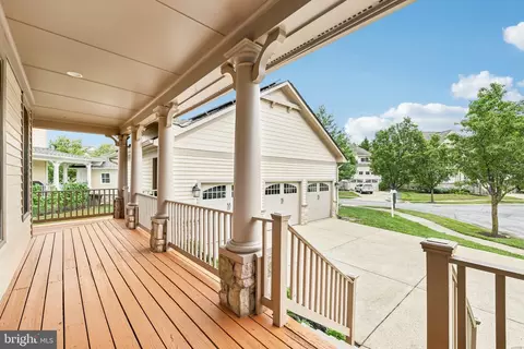 Exterior - 8612 Saddleback Pl, Laurel, MD 20723 photo 4 of 15