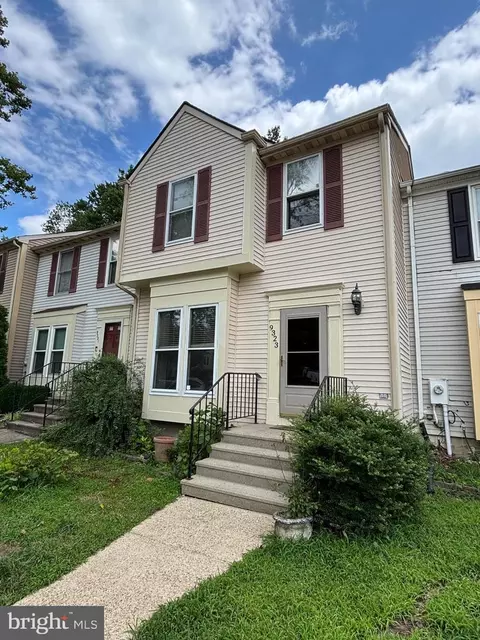 9323 Cabot Ct, Laurel, MD 20723 photo 2
