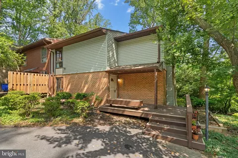 5681 Thicket Ln, Columbia, MD 21044
