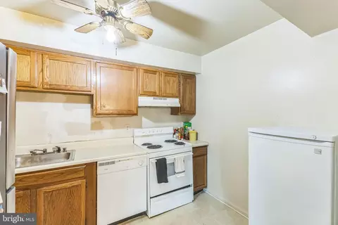 9075 N Laurel Rd #L, Laurel, MD 20723 photo 11