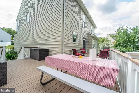 Exterior - 8676 Pine Rd, Jessup, MD 20794 photo 4 of 8
