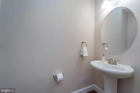 Entry Way - 8676 Pine Rd, Jessup, MD 20794 photo 9 of 17