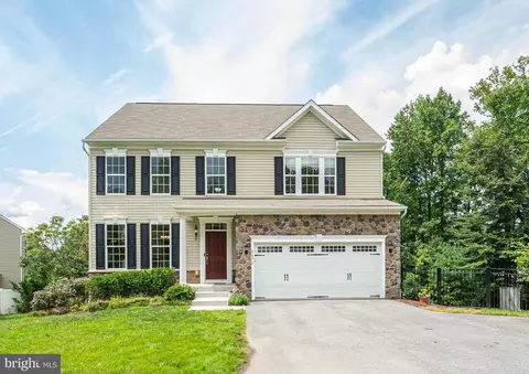 8676 Pine Rd, Jessup, MD 20794