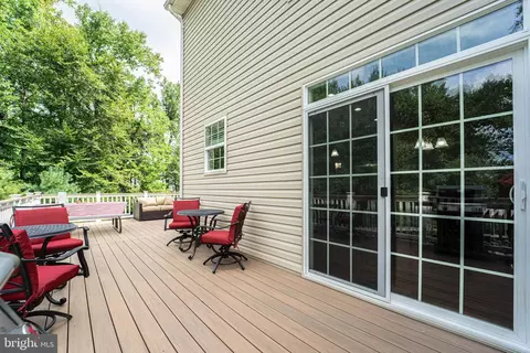 Exterior - 8676 Pine Rd, Jessup, MD 20794 photo 5 of 8