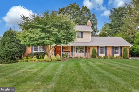 3522 Lakeway Dr, Ellicott City, MD 21042