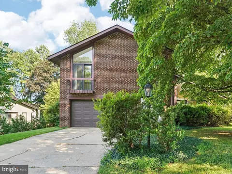 5608 Mirrorlight Pl, Columbia, MD 21045