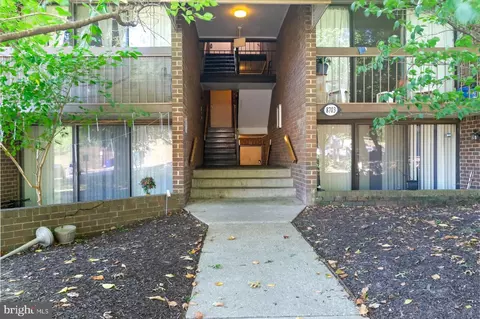 8703 Hayshed Ln #13, Columbia, MD 21045