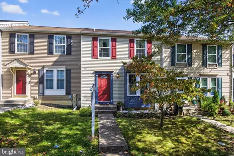 6070 Rock Glen Dr, Elkridge, MD 21075