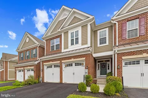 2608 Vardon Ln, Ellicott City, MD 21042