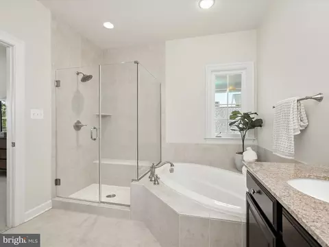 Bath - 11480 Iager Blvd, Fulton, MD 20759 photo 3 of 5