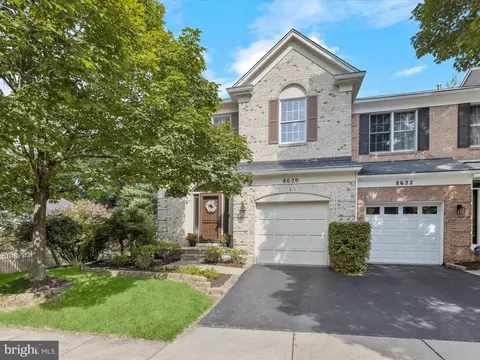 8620 Trail View Dr, Ellicott City, MD 21043