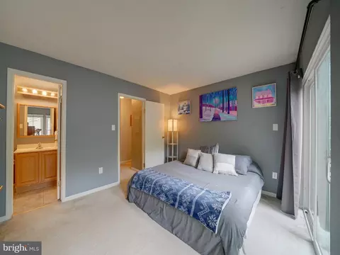 11440 Little Patuxent Pkwy #709, Columbia, MD 21044