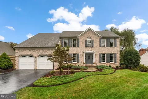 10380 Boca Raton Dr, Ellicott City, MD 21042