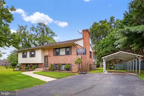 6570 Beechwood Dr, Columbia, MD 21046