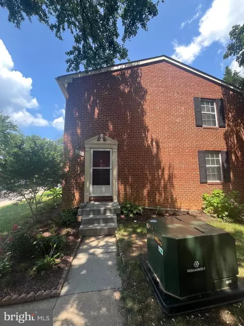 8761 Hayshed Ln, Columbia, MD 21045