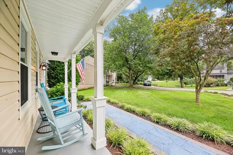9321 Spring Water Path, Jessup, MD 20794 photo 4
