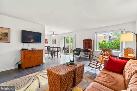 10051 Windstream Dr #2, Columbia, MD 21044