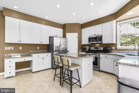 Kitchen - 8537 Willow Wisp Ct, Laurel, MD 20723 photo 2 of 3