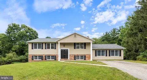 10078 Cabachon Ct, Ellicott City, MD 21042