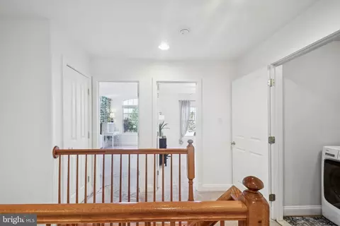 Entry Way - 8719 Timber Oak Ln, Laurel, MD 20723 photo 4 of 4