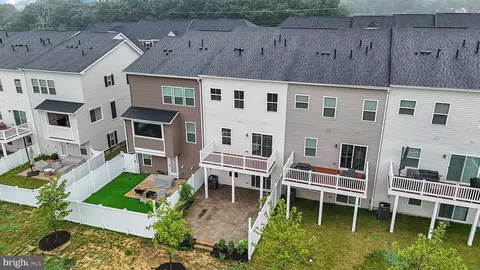 View/Area - 8109 Primrose Ln, Laurel, MD 20723 photo 1 of 4
