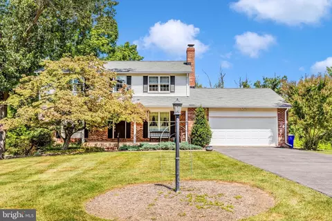 10036 Century Dr, Ellicott City, MD 21042