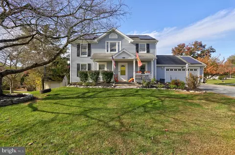 8200 Splashing Brook Ct, Laurel, MD 20723