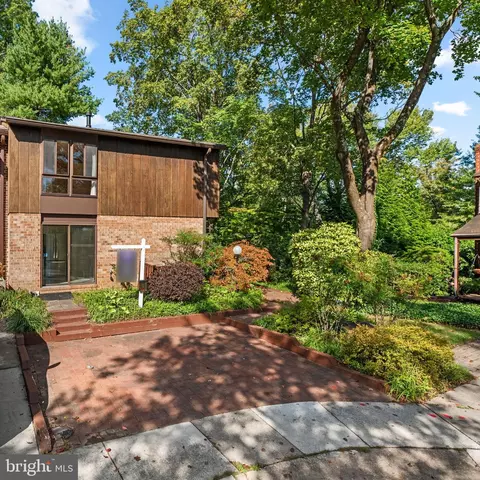 10384 Barcan Cir, Columbia, MD 21044