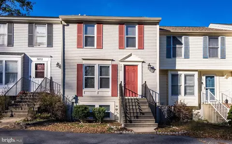 7870 Marioak Dr, Elkridge, MD 21075