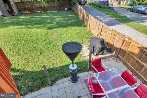 9306 Queens Post Ct NE, Laurel, MD 20723 photo 45
