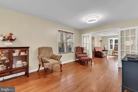 9306 Queens Post Ct NE, Laurel, MD 20723 photo 9