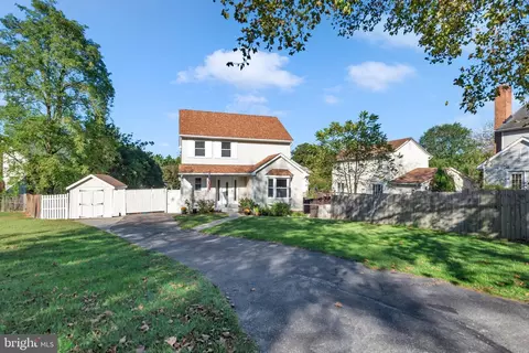 9306 Queens Post Ct NE, Laurel, MD 20723 photo 5