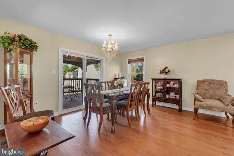 9306 Queens Post Ct NE, Laurel, MD 20723 photo 11