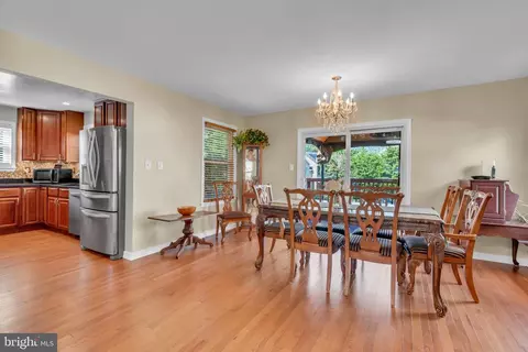 9306 Queens Post Ct NE, Laurel, MD 20723 photo 16