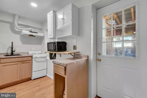 9306 Queens Post Ct NE, Laurel, MD 20723 photo 37