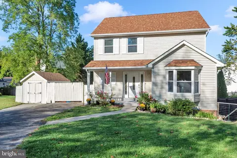 9306 Queens Post Ct NE, Laurel, MD 20723 photo 4