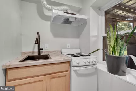 9306 Queens Post Ct NE, Laurel, MD 20723 photo 39
