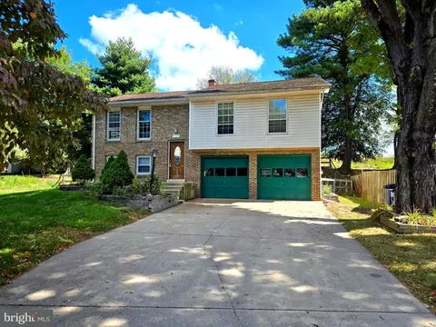 7010 Folded Palm, Columbia, MD 21045