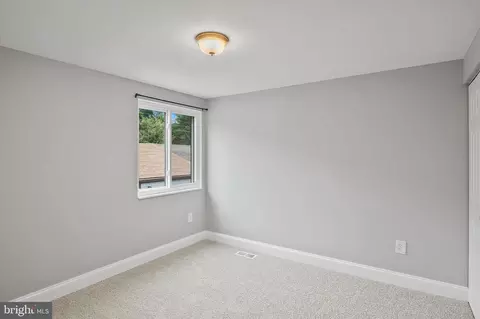 Bedroom - 6383 Shadowshape Pl, Columbia, MD 21045 photo 6 of 6