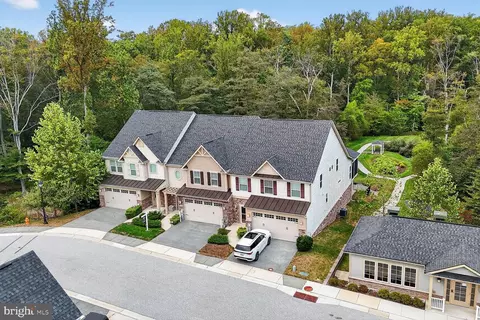 6426 Park Forest Cir, Elkridge, MD 21075