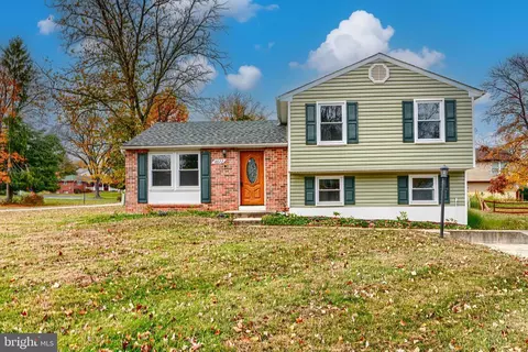 8072 Red Jacket Way, Jessup, MD 20794