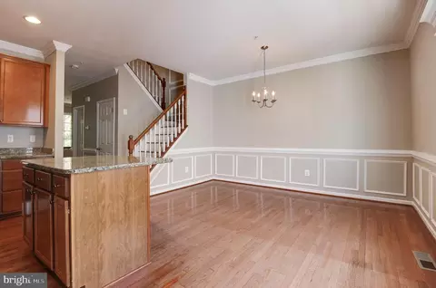 Entry Way - 8032 Wright Pl #98, Jessup, MD 20794 photo 8 of 10