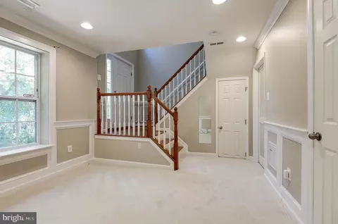 Entry Way - 8032 Wright Pl #98, Jessup, MD 20794 photo 2 of 10